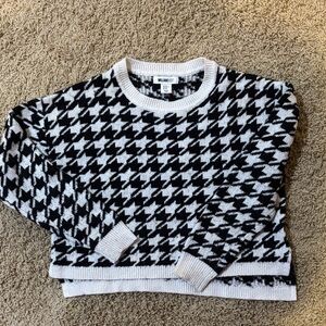 William Rast, XS Black and White Houndstooth, slightly cropped Sweater